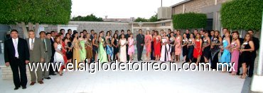 17062007
Alumnos y directivos de la Escuela Normal Superior de Gómez Palacio.