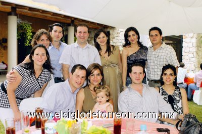 Pili López, Ale García, Ricardo Aguilar, Mario Garza, Ale Orozco, Sofía Papadópulos, Arturo Mijares, Chuy Torralba, Yordana Mexel, Marifer Torralba, Tomás Regueiro y Ana Claudia Baca de Regueiro.