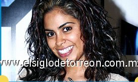 Verónica
Edad: 19 años.
Origen: Colima. 
Conócelo: Hace cuatro años descubrió que era adoptada; hoy su sueño es ayudar a su mamá, a la que ama aunque no la haya llevado en su vientre. 
Su favorita: Corro, Vuelo, me Acelero.