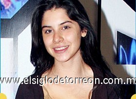 Tamara
Edad: 16 años.
Origen: Monterrey.
Conócela: Apasionada, ambientalista; ha pasado su vida tomando clases de canto y baile.
Su favorita: Máscaras.