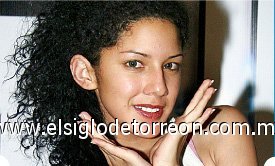 Brissia
Edad: 15 años
Origen: Saltillo 
Conócela: Su mamá padece cáncer, y sabe que la enfermedasd podría arrebatársela; quiere que la vea convertirse en una estrella.
Rola favorita: 'Mágico Amor'