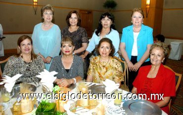 24062007
Elia Villavicencio, Lupita García Cigarroa, Maly Cerda, Tere Cázares, Mary Cruz Orduña, Elena de Rangel, Lety Pons y Ludy Galván.