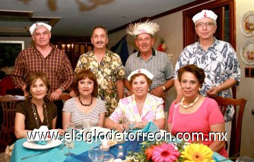 26062007
Toño y Lourdes López Barrio, Jorge y Alma Garza, Arturo y Neda Giacomán, Federico y Maga Obeso.