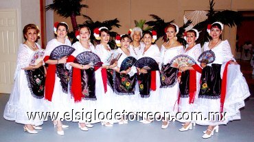 27062007
Marisol, Ángeles, Mary Paz, Lucero, Lupita, María Socorro, Lety, Elsa, Marisa y María de la Cruz