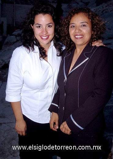 27062007
Vera de la Rosa y Martha Rosales.