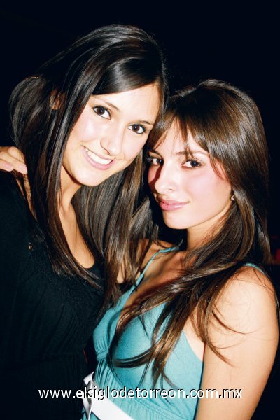 Gaby Treviño y Paola Ortueta.
