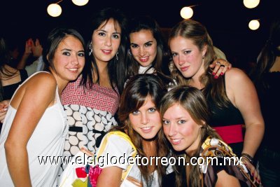 Daniela Garza, María Sofía González, Banchis Borrego, Paty Barroso, Mariana Estrada y Paulina Martínez.