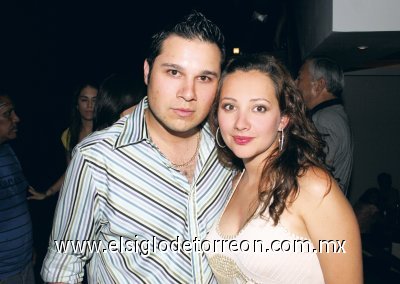 Adán Herrera y Cynthia Saucedo de Herrera.