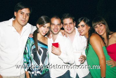 David, Rodríguez, Claudia Peña, Fer Cepeda, Paco Hinojosa, Lulú Macias y Daniela Barranco.