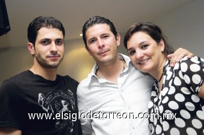 Kilo Batarse, Paco González y Xelha Garza.