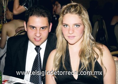 Alejandro de la Garza y Maribel Acosta.
