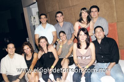 Rodolfo y Gaby Alanís, Pepe y Lily Aranda, Luis y Brenda Aguado, José Luis y Tita López, Héctor y Ana Garza T.