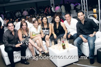 Armando Querejeta, Marla Lozano, Carola Gómez, Amy Reyes, Karla Gómez, Arturo Lozano y Abraham Martínez.
