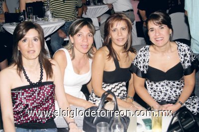 Cecilia, Paty, Ana y Lorena.