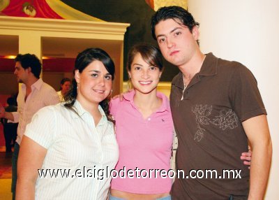 Ángela Díez, Fernanda García y Ricardo López.