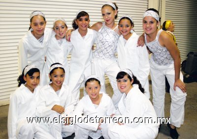 Angélica, Andrea, Ximena, Andrea, Mary Carmen, Andrea, Valeria, Marlen, Angelina y María Fernanda.