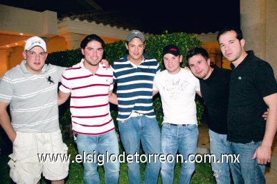 Genaro Macías, Franco de la Fuente, Oscar Carrillo, Juan Carlos García, Pablo Armendáriz y Patrick Carre.