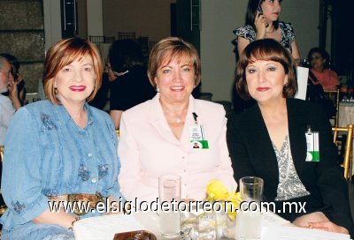 Luz Amelia Boehringer de Cobo, Susana de González y Alma de Garza.