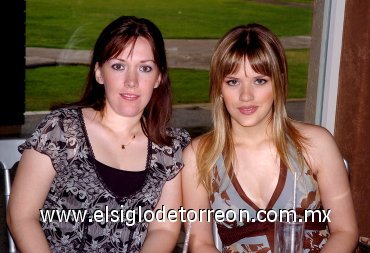 01072007
Cristina Sandoval y Adriana Sandoval.