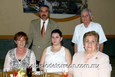 01072007
Consuelo de Arias, Mónica Arias Lastiri, Celia del Río y Javier del Río.