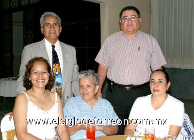 01072007
Luis Miguel Ibarra, Humbelina, Martha Romero, Daniel Aguilar y Minerva.