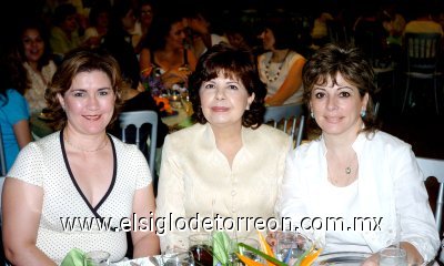 01072007
Martha Sánchez de Monárrez, María del Carmen de Gurza y Ana Lucía de Guerrero.