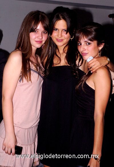 02072007
Marijose Rodríguez, Ángela González y Bárbara Ruenes.