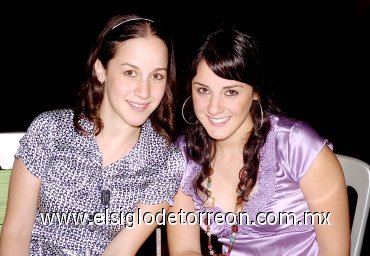 04072007
Ana Cristina y María José Jiménez.