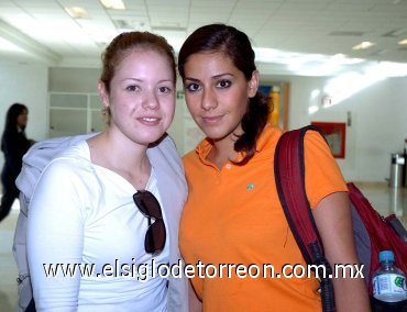 01072007
Alejandra Piñera y Ana Lucía Ramírez viajaron a España.