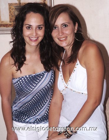 05072007
Bárbara Rodríguez de Batarse celebró su cumpleaños junto a Katia Batarse.