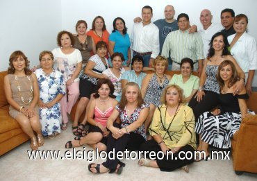 16072007
El Club de Natación de San Isidro celebró 12 años de historia, con un alegre convivio.