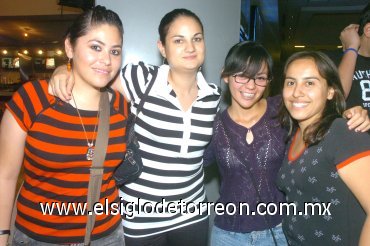 18072007
Karla Balderas, Teresa Figueroa, Nancy Facio y Julia Borja.