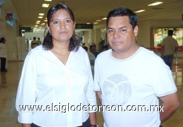 16072007
Susana y Francisco Estrada viajaron a la Ciudad de México