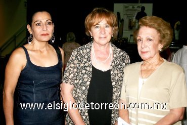 22072007
Rosalba Ayoub, Consuelo de Arias y Norma de Tostado.