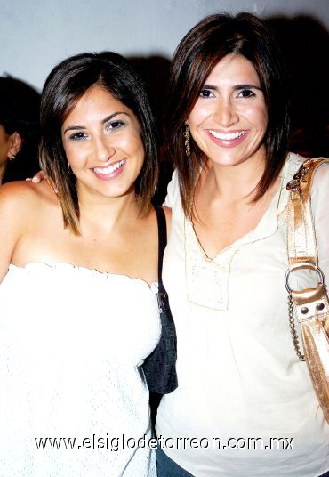 26072007
Mónica Garza y Ale Elías.
