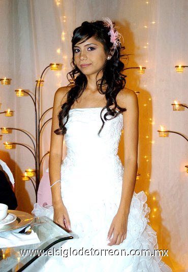 29072007
De una linda fiesta de quince años disfrutó Michelle Ferman Cabrales.