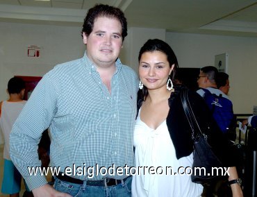 24072007
Jorge Dávila y María Dabdoub de Dávila viajaron a Acapulco.