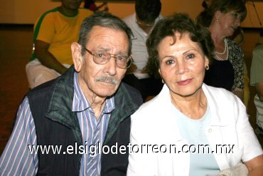 22072007
José Díaz Casas y Juanita M. de Díaz.