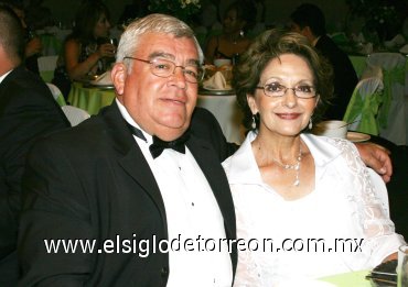 25072007
Rodolfo Silva Casas y Lourdes Silva.