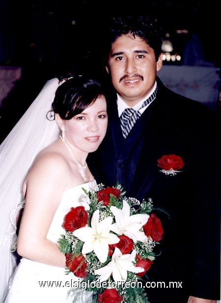 Ing. Bernardo Antonio García Macías y Lic. Ana Isabel Hernández Castro unieron sus vidas en matrimonio en el altar de la parroquia del Sagrado Corazón de Jesús, el viernes 20 de julio de 2007.