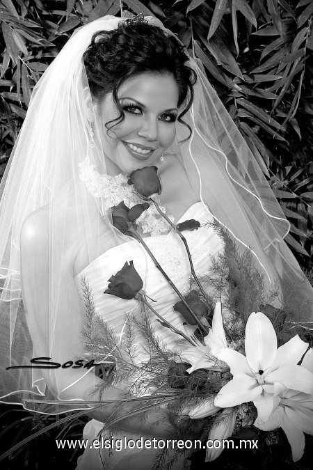Srita. Ana Laura Farhat Muñoz, el día de su enlace matrimonial con el Sr. Manuel Alejandro Franco Padilla.

Studio Sosa.