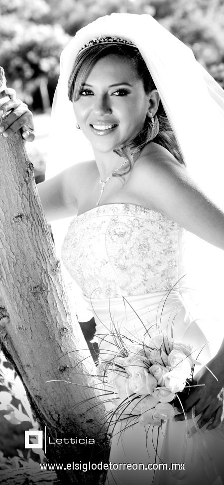 Srita. Marissa Ramos Valles, el día de su boda con el Sr. Jesús Hernández Jimeno.

Estudio Letticia.