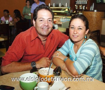 02082007
Gerardo García Ibarra y Verónica Campos García.