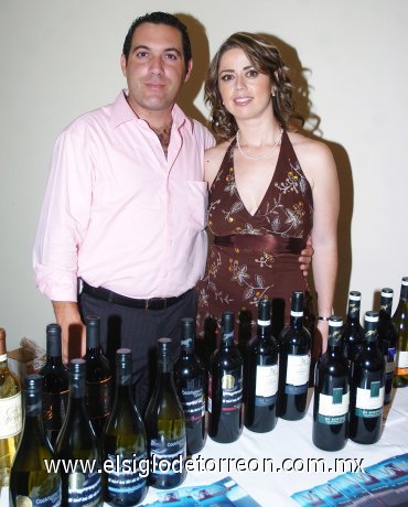 03082007
Alberto Molina y Jaqueline Michel.