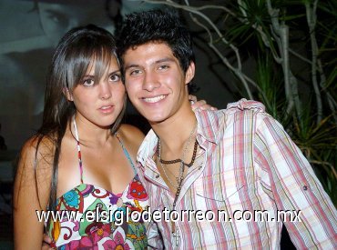 04082007
Christian y su novia Bárbara González.