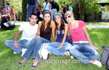 Julian Ayup, Katia Nahle, Karina Berlanga y Luz Areli Astorga