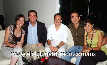 06082007
Marcela, César, Manuel, Arturo y Alejandra.