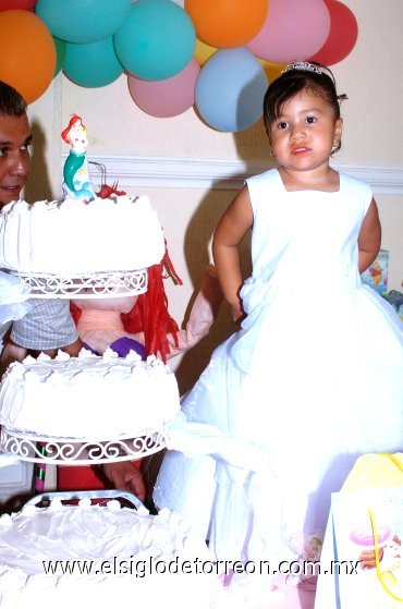 08082007
Valeria David Romo celebró su tercer cumpleaños; es hija de José Foad David y Rosy Romo de David.