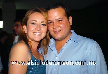 05082007
Alma Villalobos y Jesús H. de la Garza.