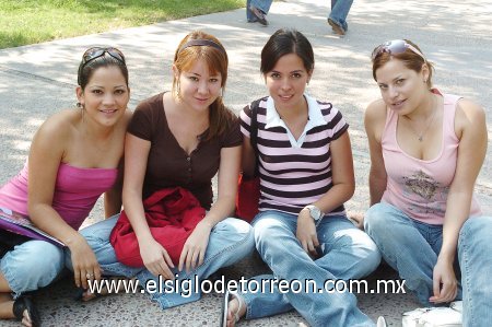 Sideli Delgado, Paulina Velasco, Marlen Hoyos, Charlotte González